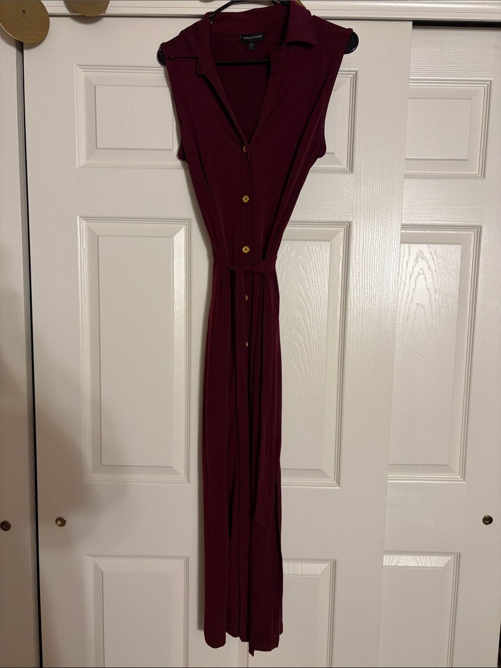 Sleeveless Button-Front Burgundy Maxi Dress with Tie Waist